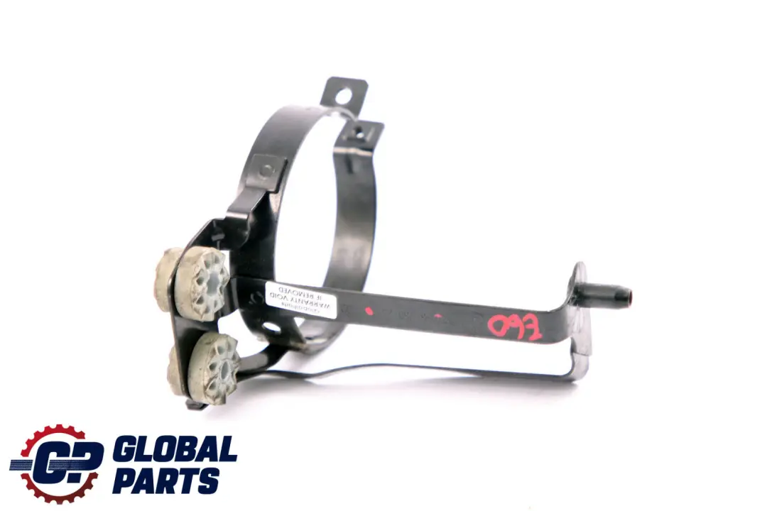 Uchwyt zbiornika oleju BMW E60 E61 do o numerze 6760251 Uchwyt zbiornika oleju BMW E60 E61 - SKU 6760251 - Numer Części 6760251