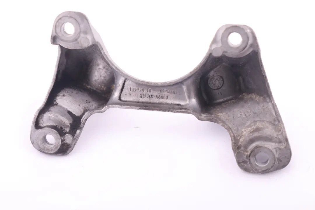 Transmision Soporte Soporte para BMW E90 E91 E92 LCI con número de pieza 6760305 BMW E90 E91 E92 LCI Transmision Soporte Soporte - SKU 6760305 - Número de pieza 6760305