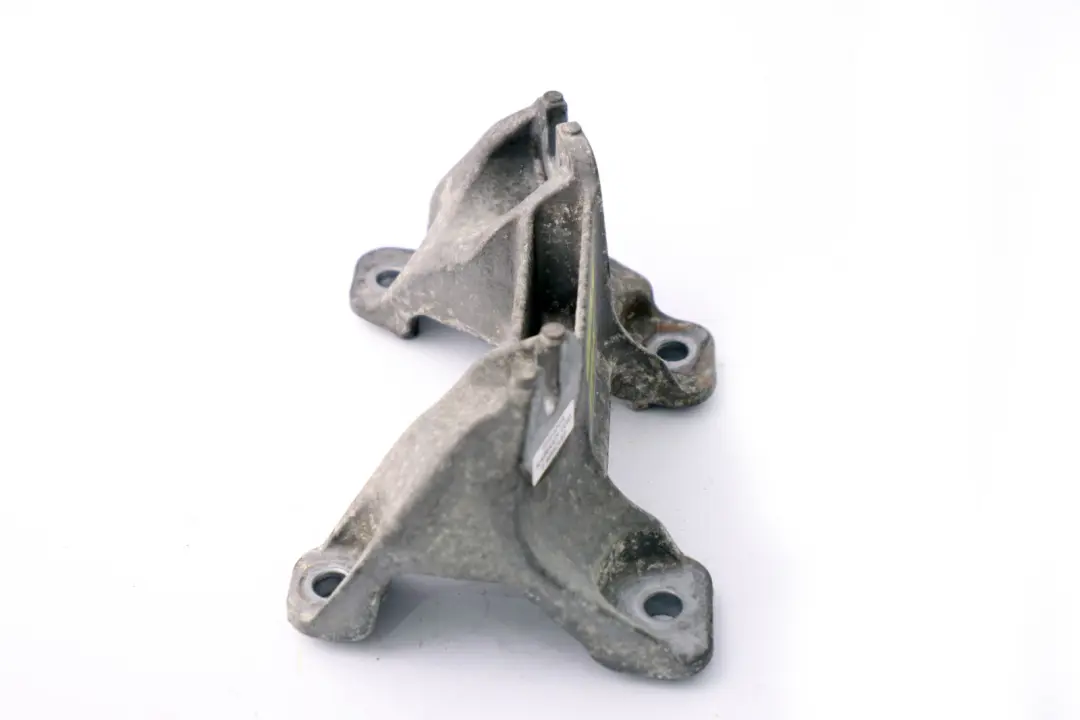 BMW 1 3 Series E81 E87 E90 E91 E92 LCI Gearbox Supporting Mount Bracket - SKU 6760306 - Part number 6760306