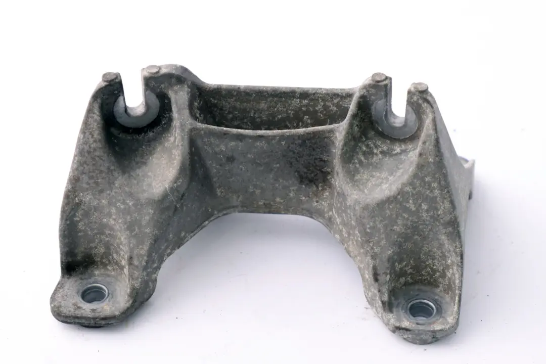 Gearbox Supporting Mount Bracket to BMW 1 3 Series E81 E87 E90 E91 E92 LCI with Part number 6760306 BMW 1 3 Series E81 E87 E90 E91 E92 LCI Gearbox Supporting Mount Bracket - SKU 6760306 - Part number 6760306