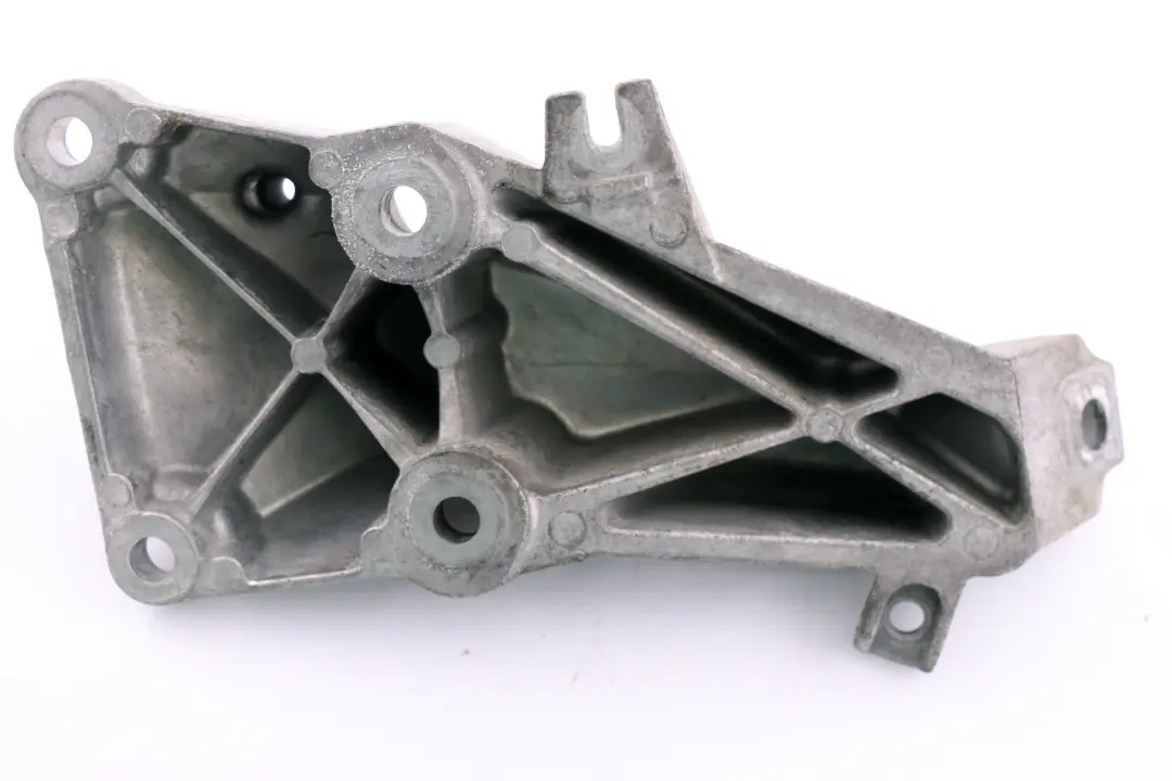 Wspornik Mocowanie Łapa Silnika Lewa Lewo do BMW E81 E82 X1 E84 E87 o numerze 6760307 BMW E81 E82 X1 E84 E87 Wspornik Mocowanie Łapa Silnika Lewa Lewo - SKU 6760307 - Numer Części 6760307