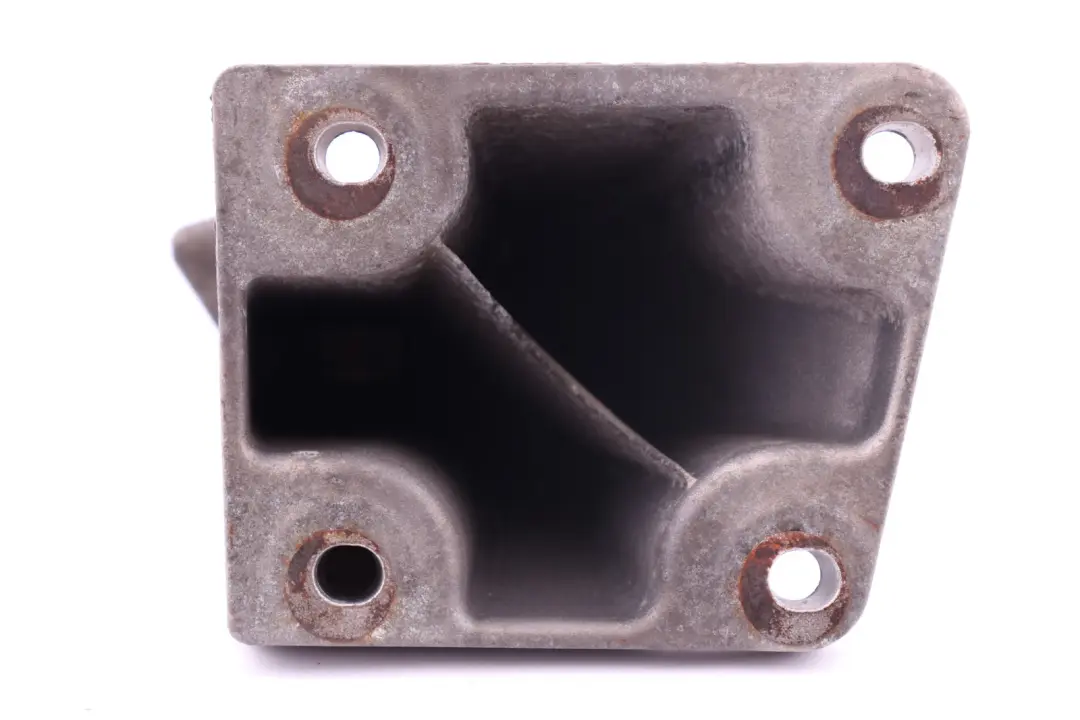 M47N2 Soporte motor derecho para BMW E87 E90 E91 Diesel con número de pieza 6760310 BMW E87 E90 E91 Diesel M47N2 Soporte motor derecho - SKU 6760310 - Número de pieza 6760310