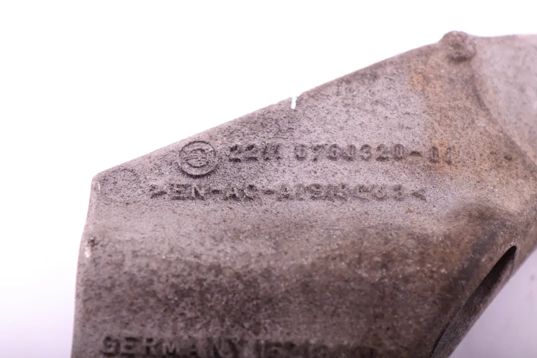 Supporto Motore Destra per BMW E90 E91 E92 E93 LCI con numero di parte 6760320 BMW E90 E91 E92 E93 LCI Supporto Motore Destra - SKU 6760320 - Numero di parte 6760320