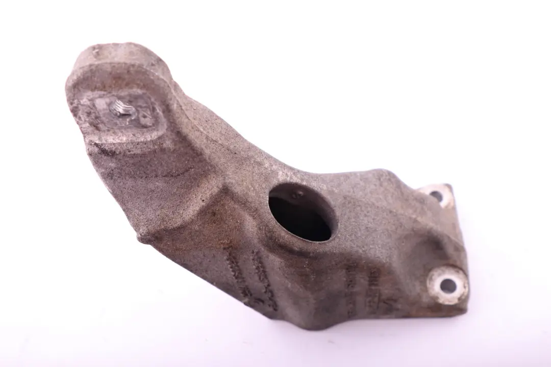 M57 Łapa Silnika Prawo do BMW E90 E91 E92 E93 o numerze 6760320 BMW E90 E91 E92 E93 M57 Łapa Silnika Prawo - SKU 6760320 - Numer Części 6760320