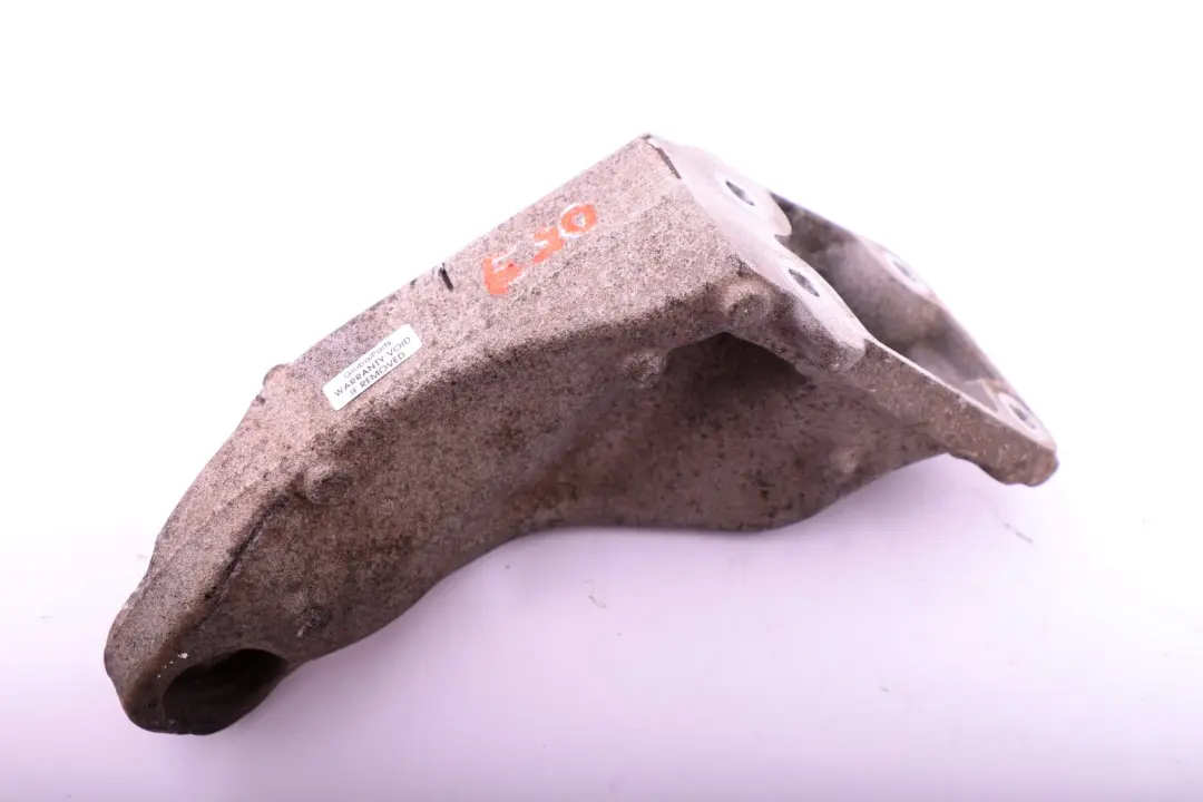 Supporting Bracket right O/S to BMW 3 SERIES E90 E91 E92 E93 LCi Engine with Part number 6760320 BMW 3 SERIES E90 E91 E92 E93 LCi Engine Supporting Bracket right O/S - SKU 6760320 - Part number 6760320