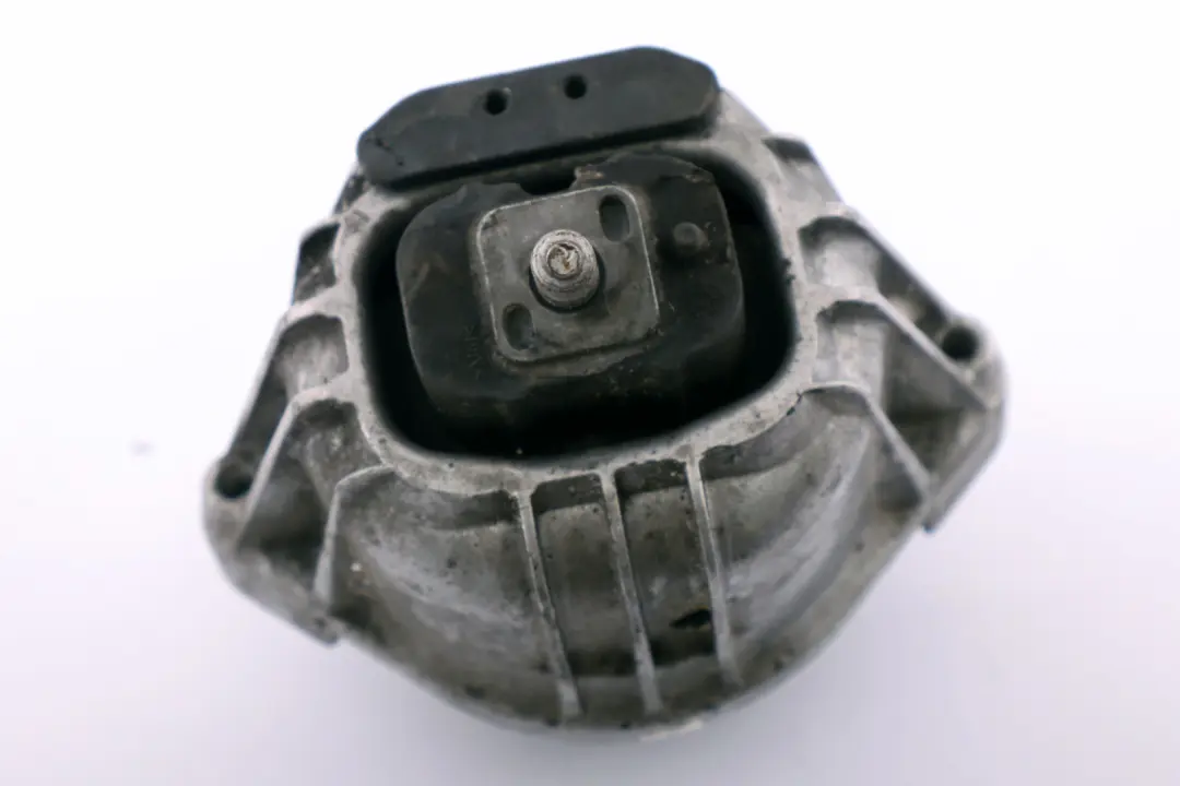 Mount Right O/S to BMW 3 Series E90 E91 E92 Engine with Part number 6760332 BMW 3 Series E90 E91 E92 Engine Mount Right O/S - SKU 6760332 - Part number 6760332