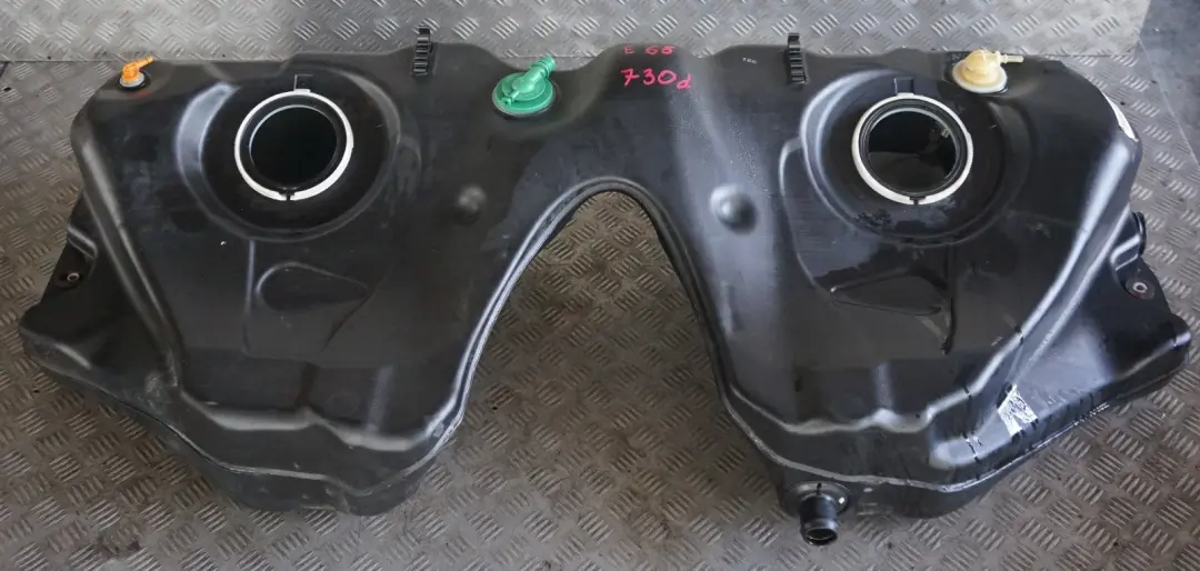 Bare Plastic Fuel Tank Diesel to BMW 7 Series E65 E66 730d 740d 745d with Part number 6760647 BMW 7 Series E65 E66 730d 740d 745d Bare Plastic Fuel Tank Diesel - SKU 6760647-1 - Part number 6760647