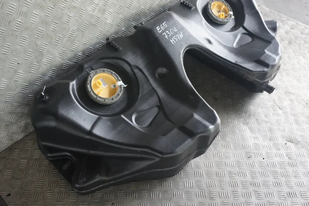 Complete Plastic Fuel Tank with Pump Diesel to BMW 7 Series E65 E66 with Part number 6760647 BMW 7 Series E65 E66 Complete Plastic Fuel Tank with Pump Diesel - SKU 6760647 - Part number 6760647