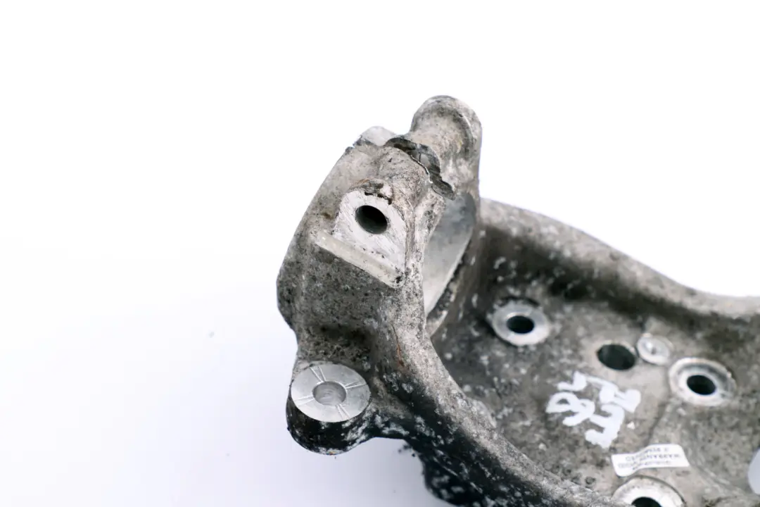 BMW E60 Zwrotnica lewa przód - SKU 6760953 - Numer Części 6760953