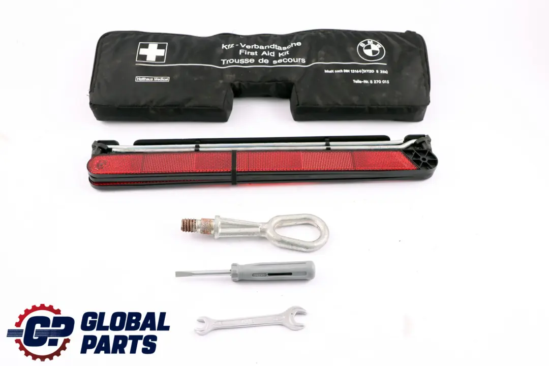 Scatola Attrezzi Portellone BMW E60 E65 E66 Rivestimento Gancio Traino per con numero di parte 6761420 Scatola Attrezzi Portellone BMW E60 E65 E66 Rivestimento Gancio Traino - SKU 6761420-1 - Numero di parte 6761420