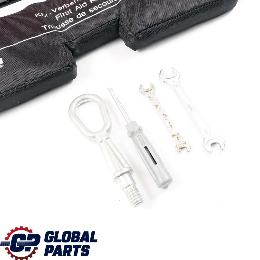 BMW E60 E65 E66 Garniture Boîte Outils Rangement Hayon Couvercle Coffre - SKU 6761420-4 - Numéro de pièce 6761420
