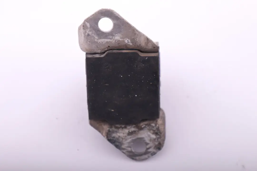 BMW 5 6 Series E60 M5 E63 M6 Bracket Left N/S Stabilizer Bar Rubber - SKU 6761729 - Part number 6761729