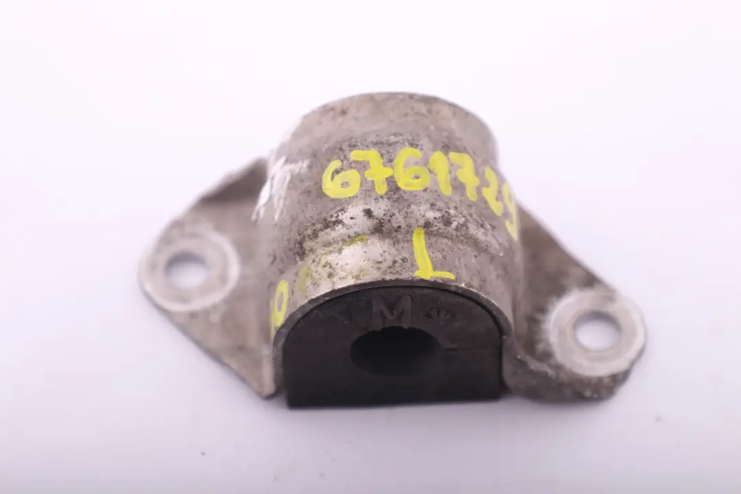 BMW 5 6 Series E60 M5 E63 M6 Bracket Left N/S Stabilizer Bar Rubber - SKU 6761729 - Part number 6761729