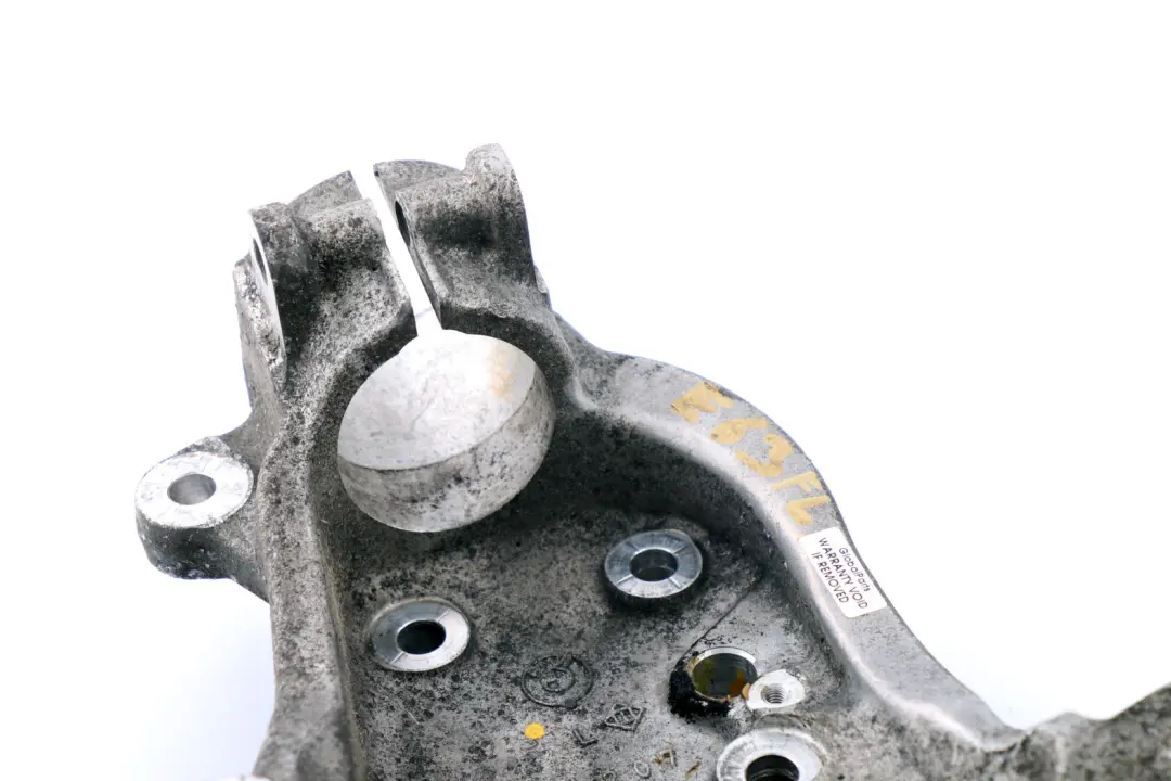 Eje Delantero Muelle Puntal Suspension Portador Buje Izquierdo para BMW E63 con número de pieza 6762017 BMW E63 Eje Delantero Muelle Puntal Suspension Portador Buje Izquierdo - SKU 6762017 - Número de pieza 6762017