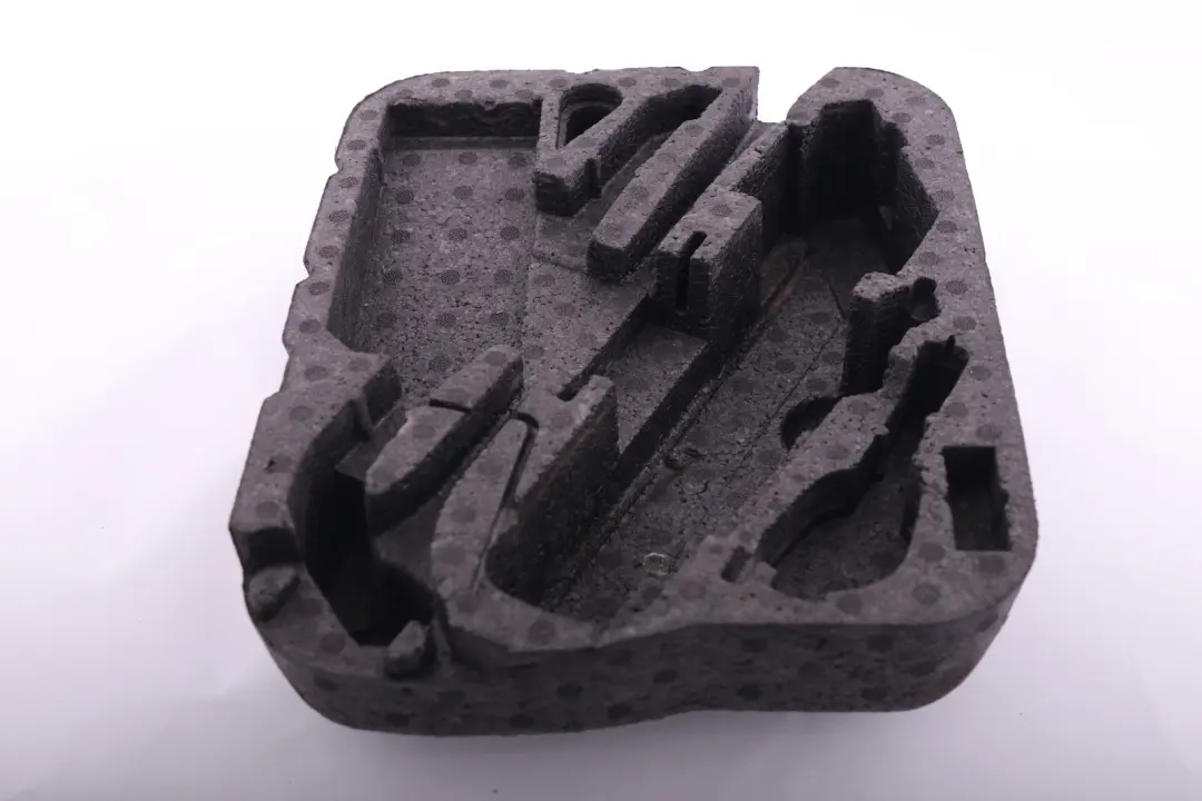 Servizio Deposito Ciotola 7111 per Mini Cooper One R50 R53 R56 con numero di parte 6762288 Mini Cooper One R50 R53 R56 Servizio Deposito Ciotola 7111 - SKU 6762288-2 - Numero di parte 6762288