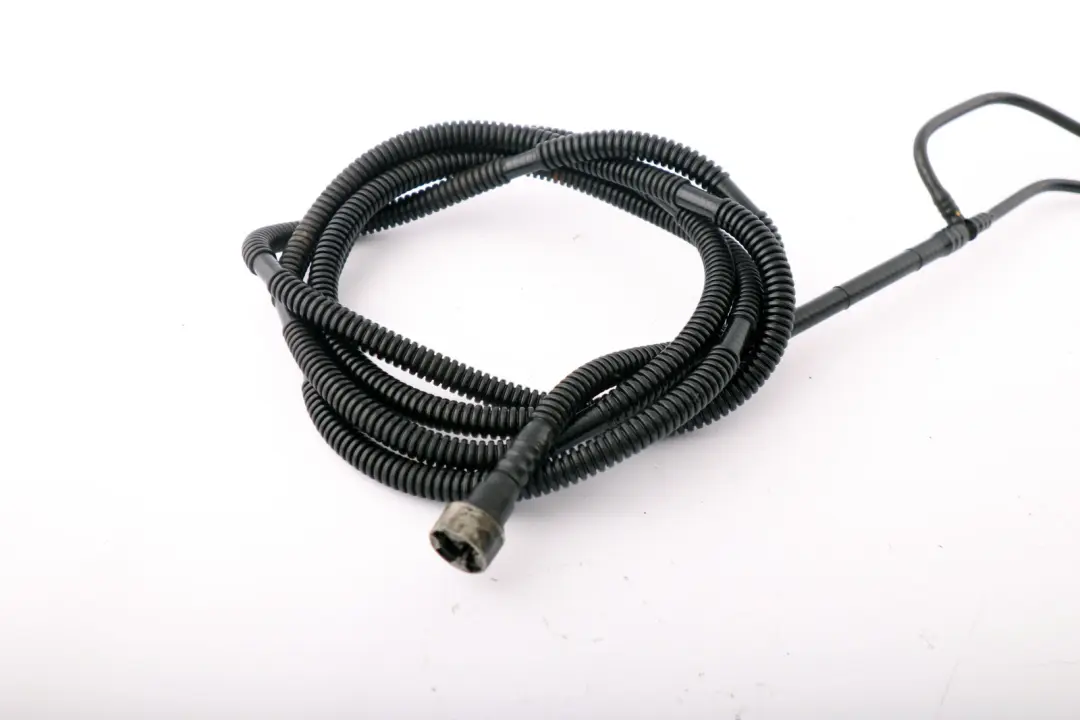 Breather Line Pipe to BMW 6 Series E63 E64 Fuel Tank with Part number 6762601 BMW 6 Series E63 E64 Fuel Tank Breather Line Pipe - SKU 6762601 - Part number 6762601