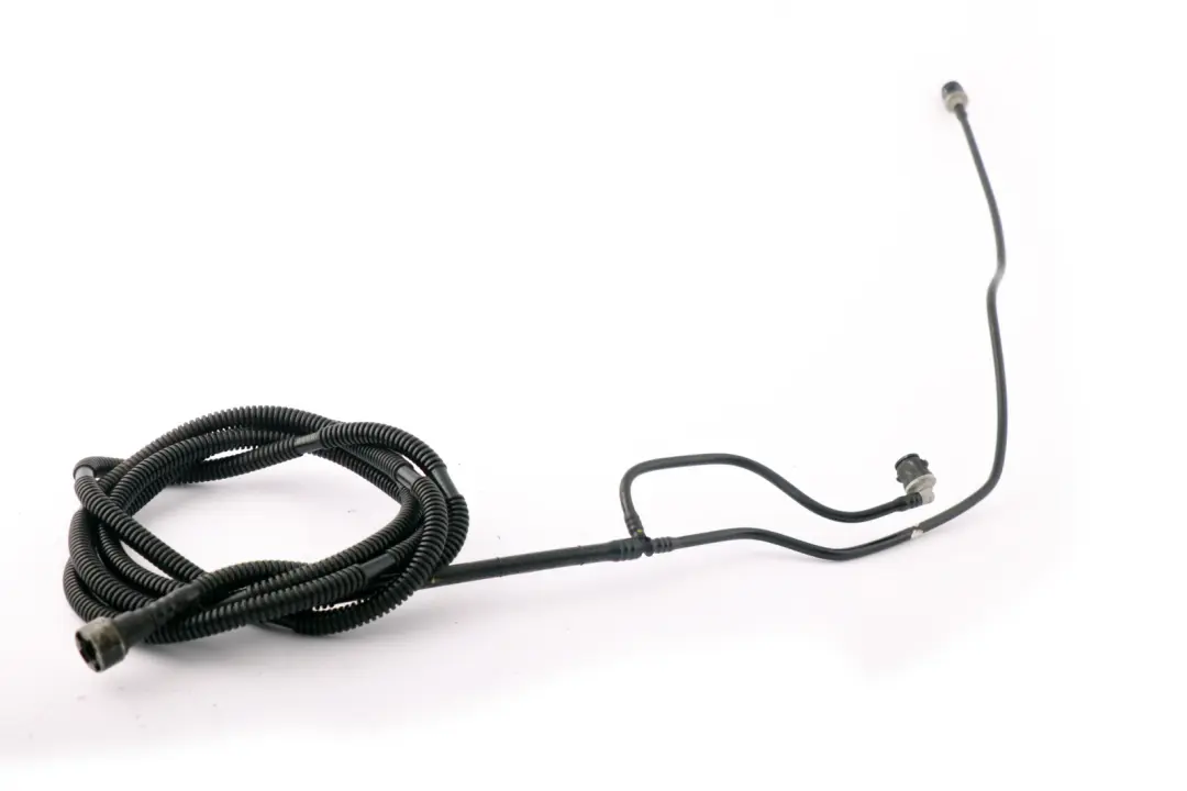 Breather Line Pipe to BMW 6 Series E63 E64 Fuel Tank with Part number 6762601 BMW 6 Series E63 E64 Fuel Tank Breather Line Pipe - SKU 6762601 - Part number 6762601