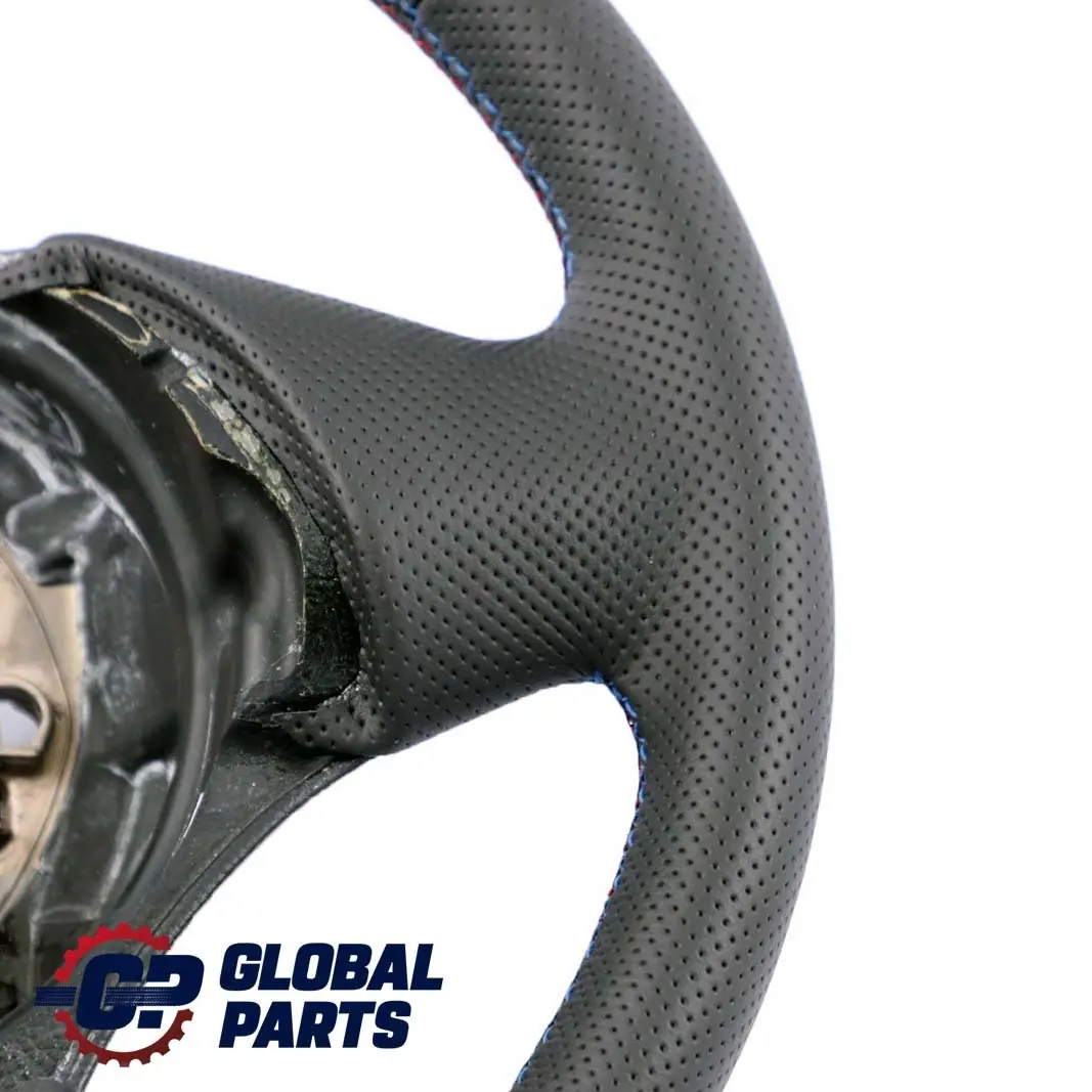 NUOVO Volante in pelle/alcantara M-Sport Look per BMW E81 E87 E88 con numero di parte 6763076 BMW E81 E87 E88 NUOVO Volante in pelle/alcantara M-Sport Look - SKU 6763076-3 - Numero di parte 6763076