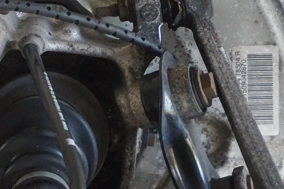 N62 Trasera Izquierda Suspension Cubo Pierna Pinza Freno de Disco para BMW E65 735i con número de pieza 6763119 BMW E65 735i N62 Trasera Izquierda Suspension Cubo Pierna Pinza Freno de Disco - SKU 6763119-5 - Número de pieza 6763119