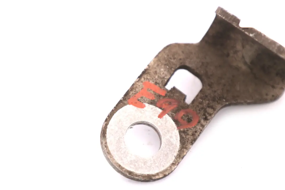 Halter Höhenstandssensor Rechts für BMW 1 3 E81 E87 E90 E91 E92 E93 mit Teilenummer 6763734 BMW 1 3 E81 E87 E90 E91 E92 E93 Halter Höhenstandssensor Rechts - SKU 6763734 - Teilenummer 6763734