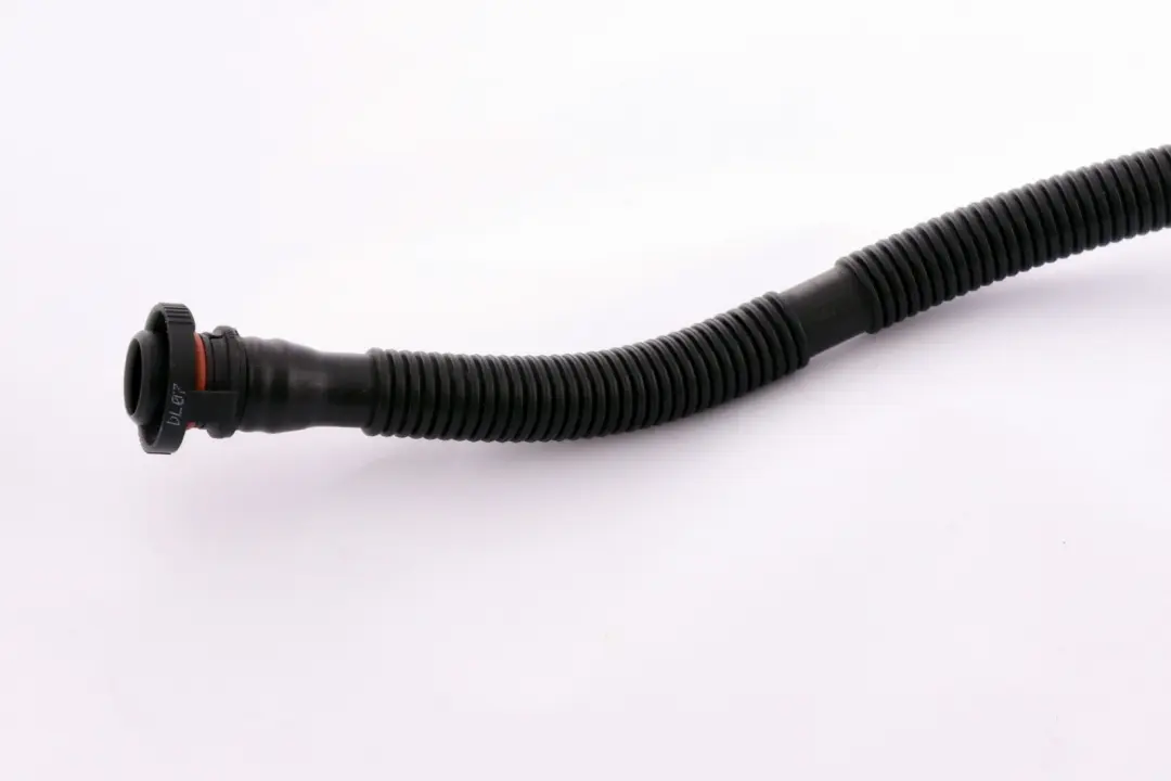 BMW E81 E82 Conducto Ventilacion Filtro Deposito Combustible - SKU 6764053 - Número de pieza 16126764053