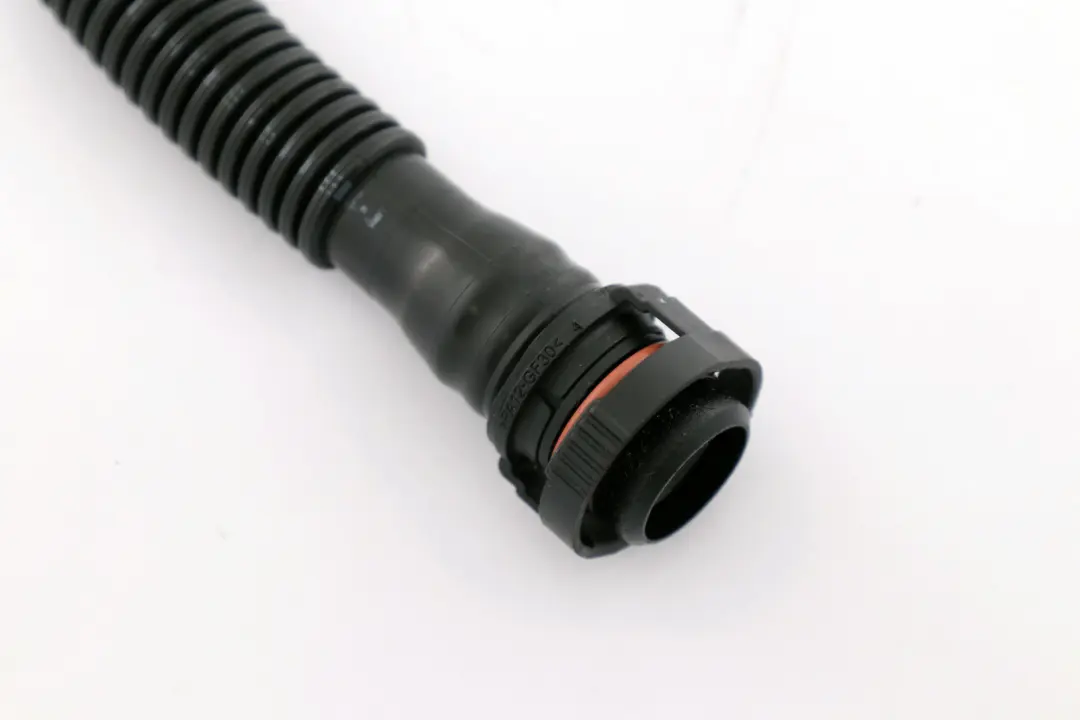 BMW E81 E82 Conducto Ventilacion Filtro Deposito Combustible - SKU 6764053 - Número de pieza 16126764053