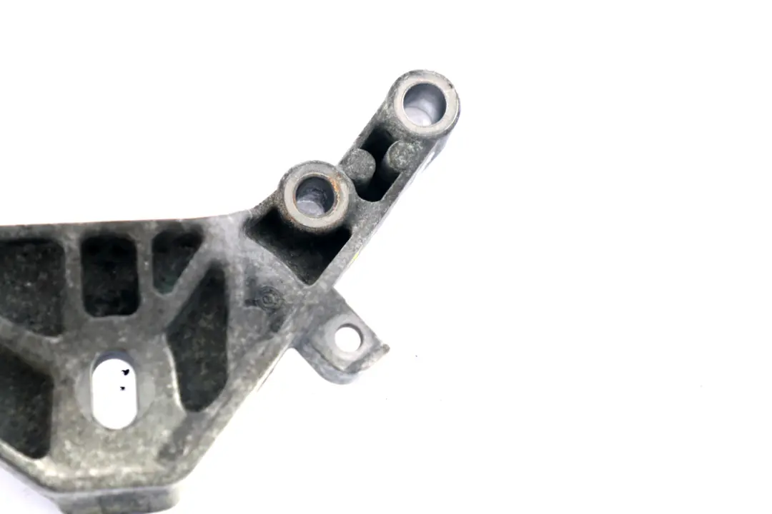 W17 Engine Supporting Bracket Mount Holder to BMW Mini 1 One D R50 with Part number 6764328 BMW Mini 1 One D R50 W17 Engine Supporting Bracket Mount Holder - SKU 6764328 - Part number 6764328
