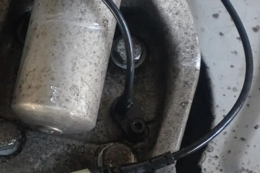 M57N2 Delantero Izquierdo Muelle Puntal Pierna Pinza De Freno para BMW E60 530d con número de pieza 6764457 BMW E60 530d M57N2 Delantero Izquierdo Muelle Puntal Pierna Pinza De Freno - SKU 6764457-6 - Número de pieza 6764457