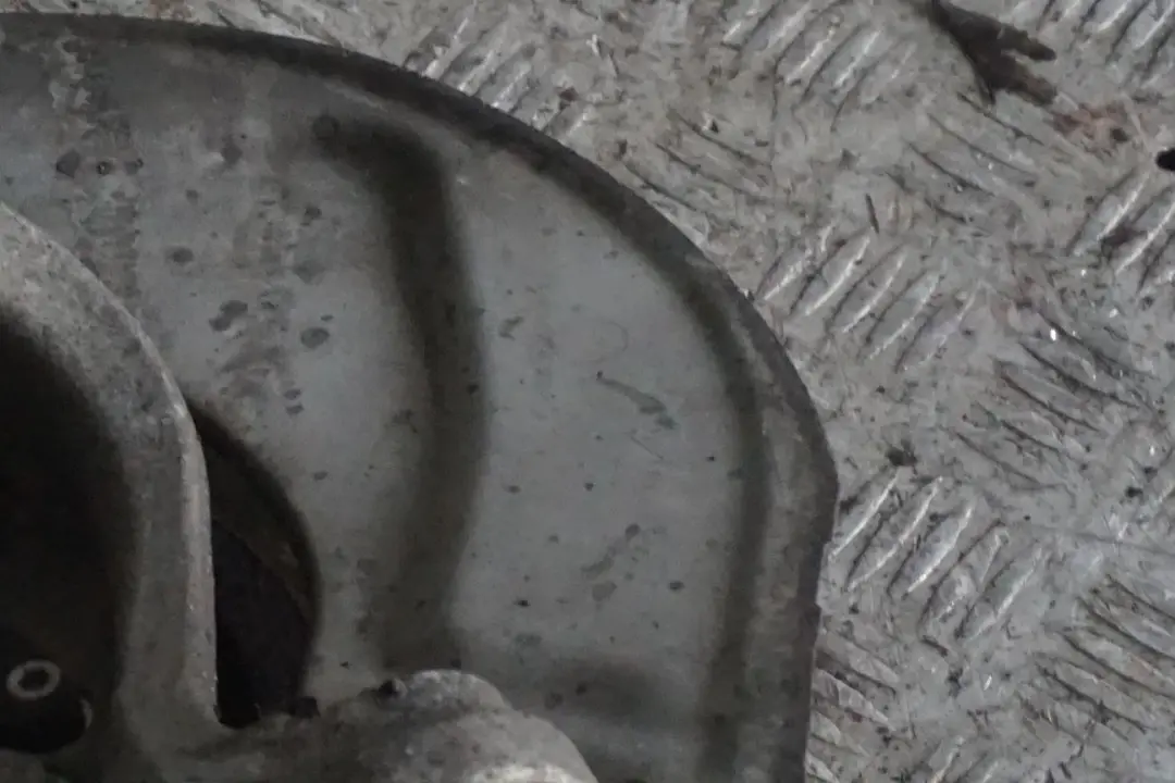 M54 Delantero Izquierdo Muelle Strut Pierna Pinza De Freno para BMW E60 525i con número de pieza 6764457 BMW E60 525i M54 Delantero Izquierdo Muelle Strut Pierna Pinza De Freno - SKU 6764457-7 - Número de pieza 6764457