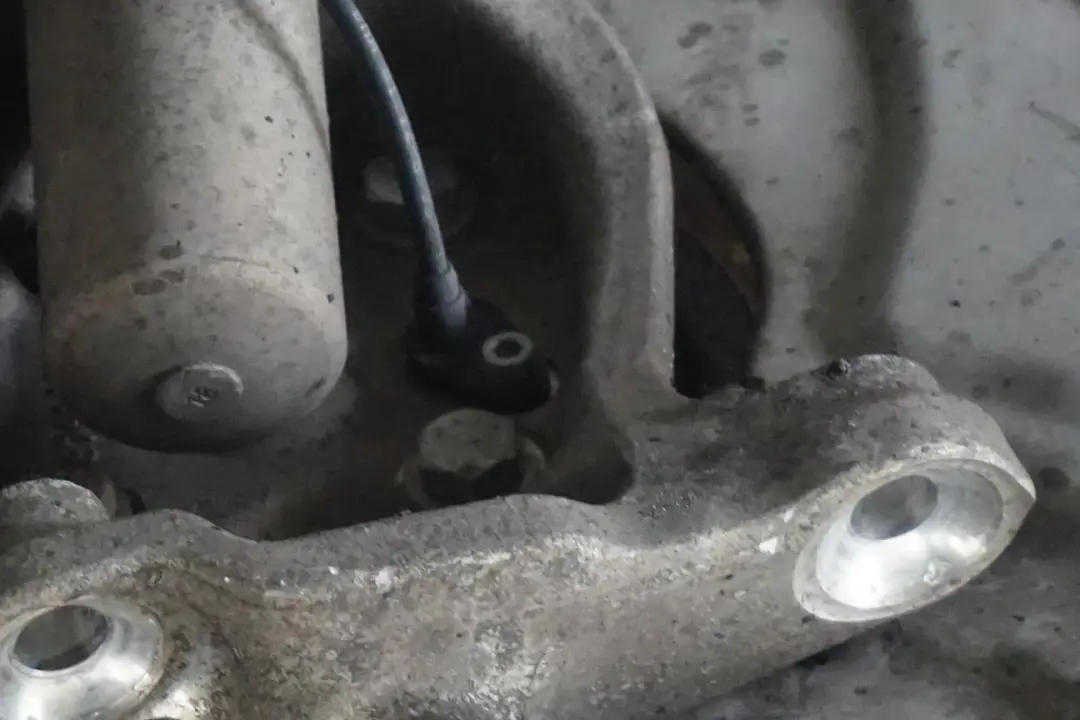 Reihe E60 525i M54 Stoßdämpfer Federbein Vorn Links BMW 5 - SKU 6764457-7 - Teilenummer 6764457
