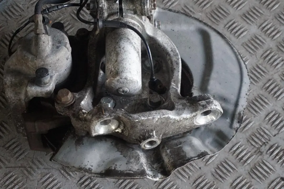 M54 Amortyzator zwrotnica lewy przód do BMW E60 525i o numerze 31326764457 BMW E60 525i M54 Amortyzator zwrotnica lewy przód - SKU 6764457 - Numer Części 31326764457