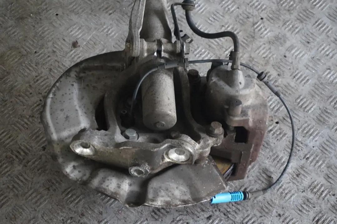 M54 Delantero Derecho Muelle Strut Pierna Pinza De Freno para BMW E60 525i con número de pieza 6764458 BMW E60 525i M54 Delantero Derecho Muelle Strut Pierna Pinza De Freno - SKU 6764458-4 - Número de pieza 6764458