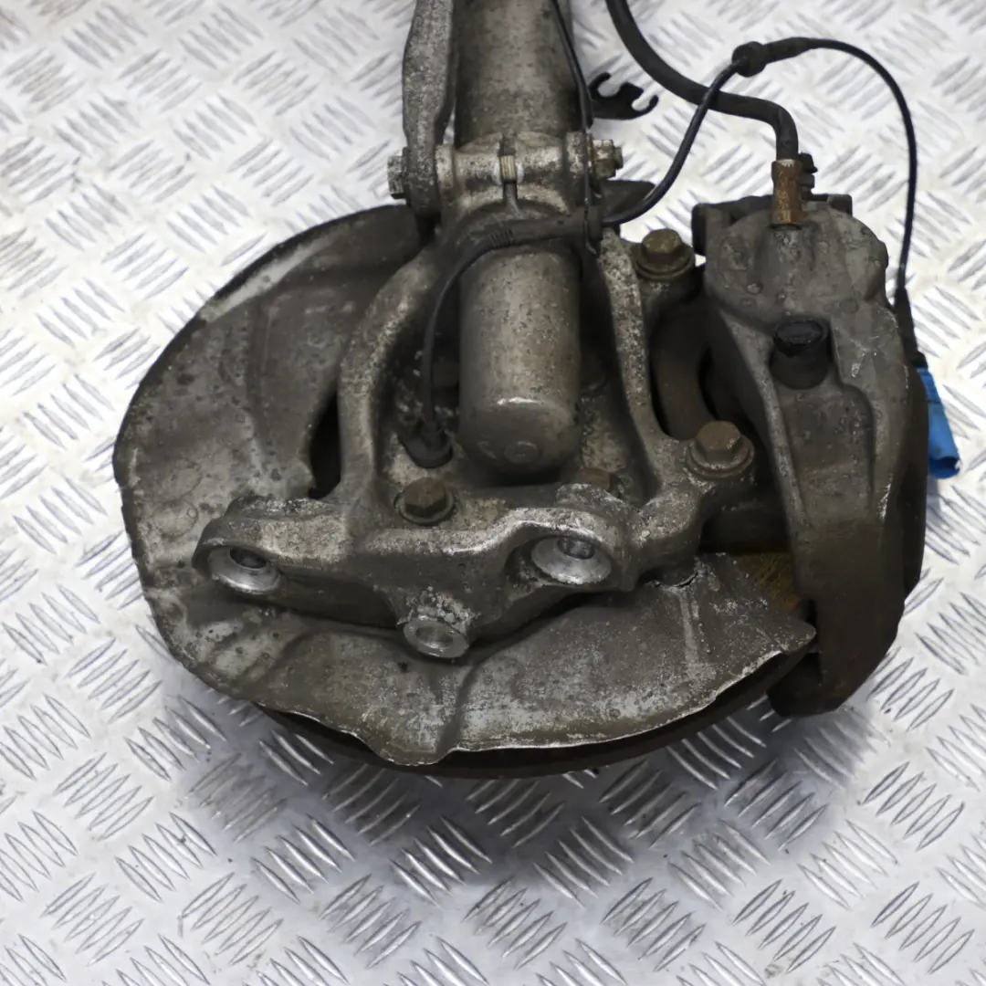 M57N Zwrotnica amortyzator przód do BMW E60 530d o numerze 6764458 BMW E60 530d M57N Zwrotnica amortyzator przód - SKU 6764458 - Numer Części 6764458