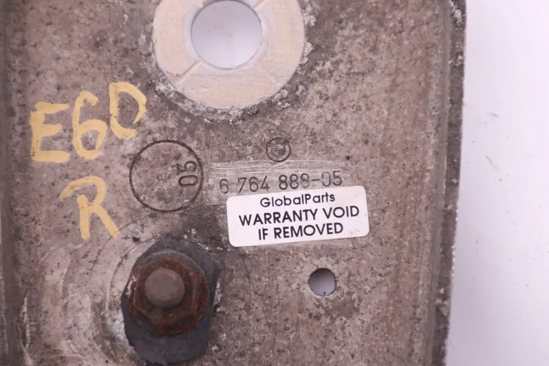 Schubstrebe hinten rechts 3331 für BMW 5 6 er E60 E61 E63 E64 mit Teilenummer 6764888 BMW 5 6 er E60 E61 E63 E64 Schubstrebe hinten rechts 3331 - SKU 6764888 - Teilenummer 6764888