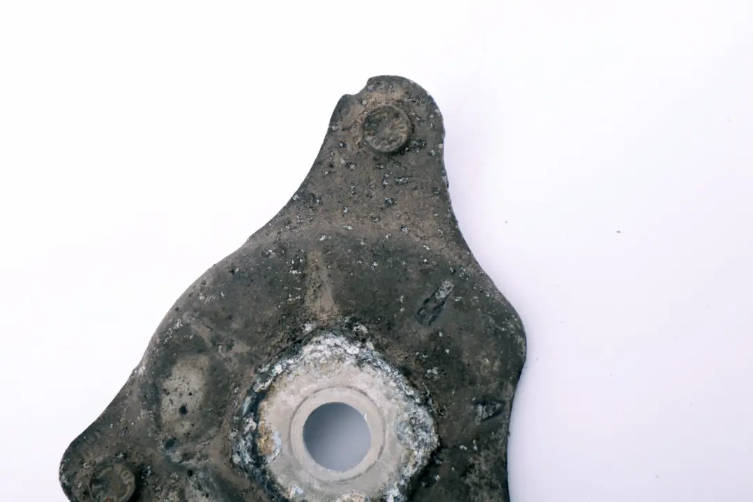 BMW E60 E61 Płytka ograniczająca tylna tył lewa - SKU 6764889 - Numer Części 33316764889