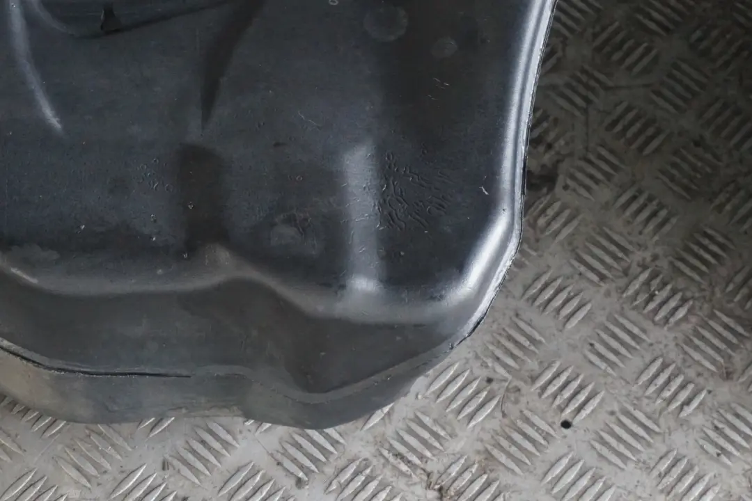 BMW E65 E66 E67 Bak Zbiornik Paliwa Benzyna - SKU 6764960-1 - Numer Części 6764960