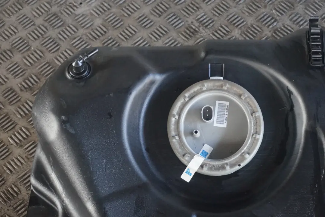 BMW 7 Serie E65 E66 E67 Completer Reservoir de Carburant Essence - SKU 6764960 - Numéro de pièce 6764960