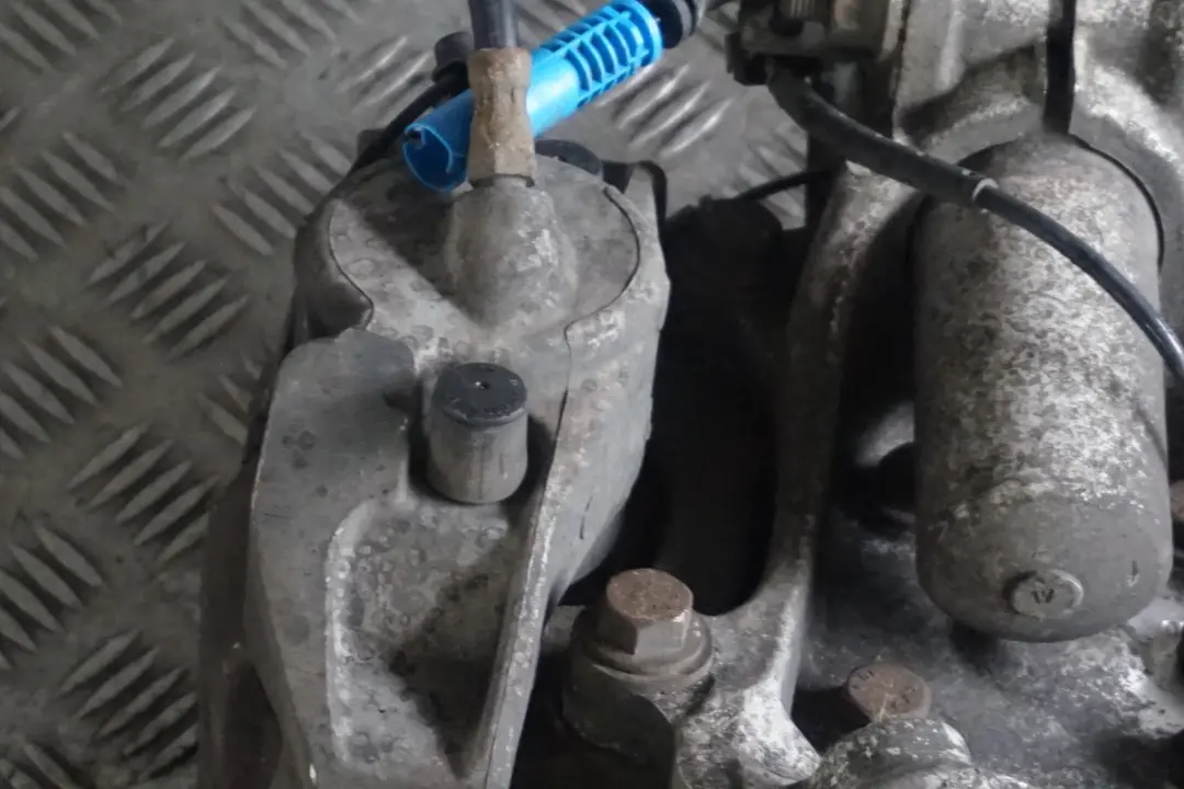 7er E65 730d M57N Sport Stoßdämpfer Federbein Schwenklager Vorne Links für BMW mit Teilenummer 6786538 BMW 7er E65 730d M57N Sport Stoßdämpfer Federbein Schwenklager Vorne Links - SKU 6765067 - Teilenummer 6786538