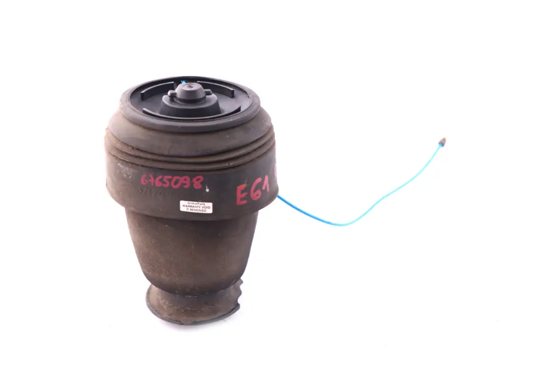 Suspension pneumatique droite Ressort helico?dal pneumatique pour BMW E61 Touring à propos du numéro de pièce 6765098 BMW E61 Touring Suspension pneumatique droite Ressort helico?dal pneumatique - SKU 6765098 - Numéro de pièce 6765098