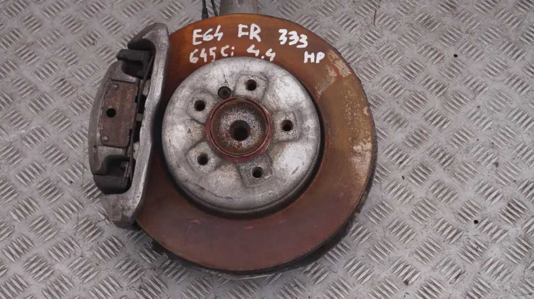 BMW 6 er E64 645Ci N62 Vordere Rechte Federbein Bremssattelscheibe - SKU 6765104 - Teilenummer 6765104