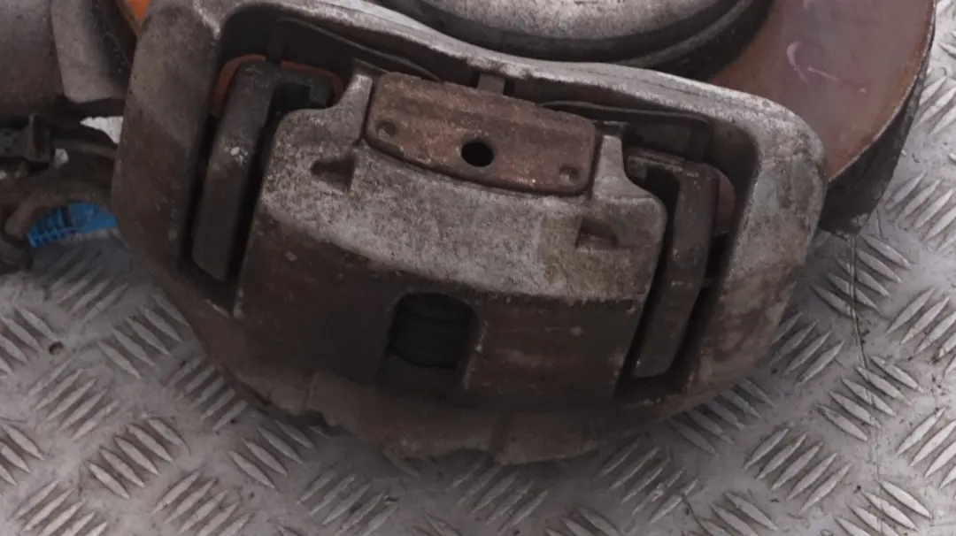 645Ci N62 Vordere Rechte Federbein Bremssattelscheibe für BMW 6 er E64 mit Teilenummer 6765104 BMW 6 er E64 645Ci N62 Vordere Rechte Federbein Bremssattelscheibe - SKU 6765104 - Teilenummer 6765104