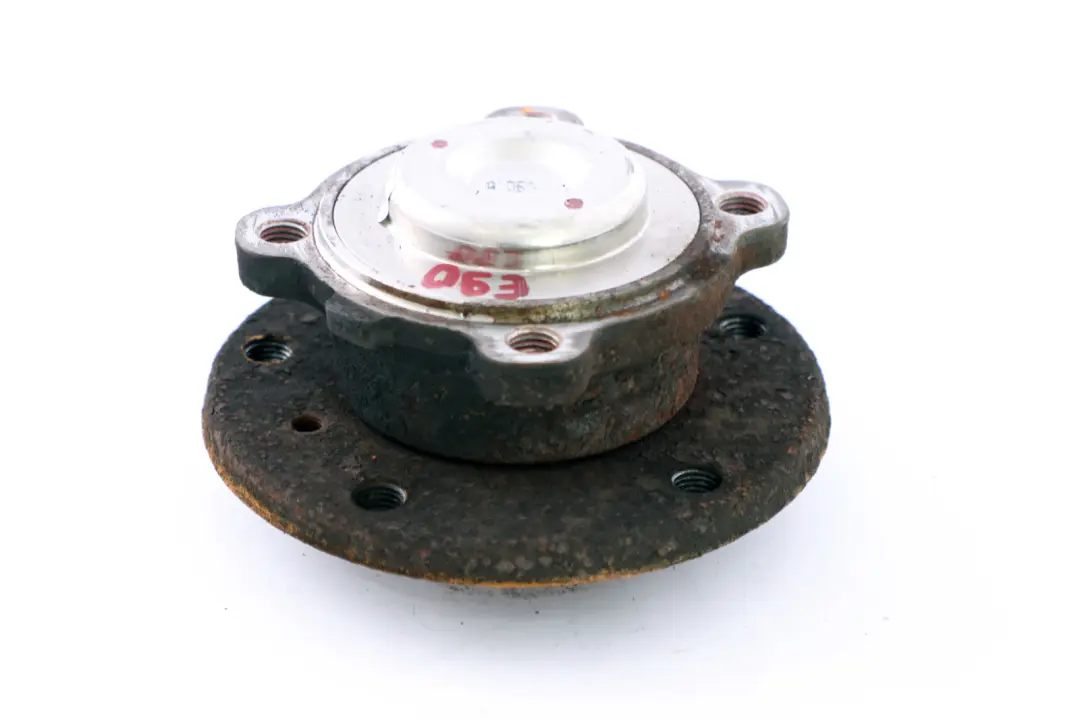 Supporto Cuscinetto Ruota Anteriore Sinistro Destro per BMW E81 E87 E90 E91 con numero di parte 6765157 BMW E81 E87 E90 E91 Supporto Cuscinetto Ruota Anteriore Sinistro Destro - SKU 6765157 - Numero di parte 6765157