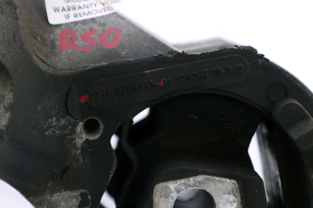 Support boite de vitesse avec support caoutchouc pour Mini Cooper R50 R52 à propos du numéro de pièce 6765335 Mini Cooper R50 R52 Support boite de vitesse avec support caoutchouc - SKU 6765335 - Numéro de pièce 6765335