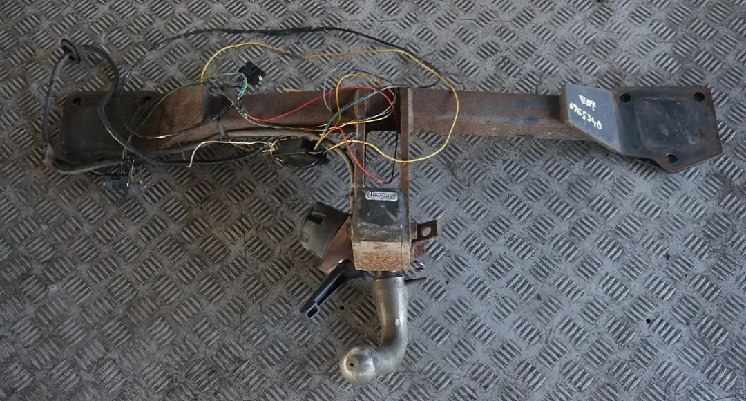 Towsure Towing Hitch Tow Bar Towbar Trailer Hook to BMW 1 Series E81 E87 with Part number 6765340 BMW 1 Series E81 E87 Towsure Towing Hitch Tow Bar Towbar Trailer Hook - SKU 6765340 - Part number 6765340