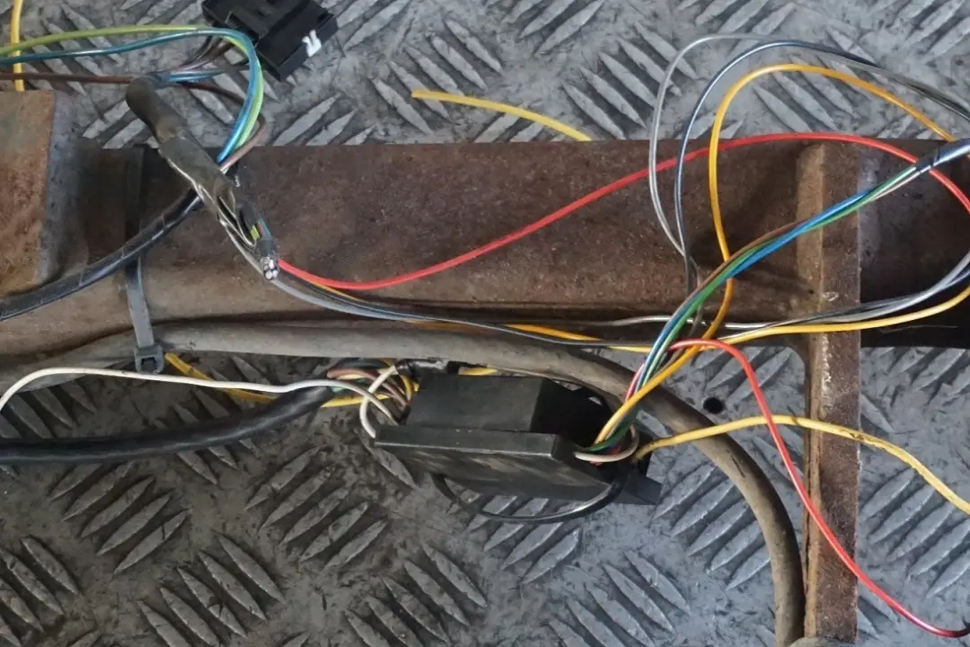 Towsure Towing Hitch Tow Bar Towbar Trailer Hook to BMW 1 Series E81 E87 with Part number 6765340 BMW 1 Series E81 E87 Towsure Towing Hitch Tow Bar Towbar Trailer Hook - SKU 6765340 - Part number 6765340