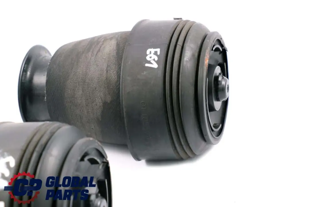 Sospensione pneumatica posteriore Soffietti sinistra destra per BMW 5 E61 con numero di parte 6765603 BMW 5 E61 Sospensione pneumatica posteriore Soffietti sinistra destra - SKU 6765603 - Numero di parte 6765603