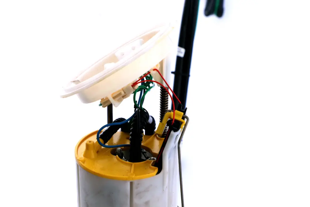 M47N2 M57N M57N2 Fördereinheit Rechts Mit Intankpumpe Diesel für BMW E60 E61 mit Teilenummer 7373472 BMW E60 E61 M47N2 M57N M57N2 Fördereinheit Rechts Mit Intankpumpe Diesel - SKU 6765848 - Teilenummer 7373472