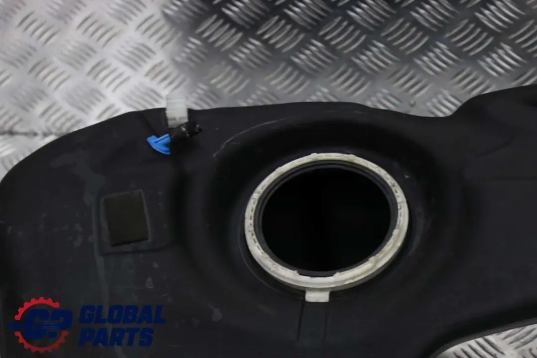 Bare Fuel Tank Petrol to BMW 3 Series E46 with Part number 6766940 BMW 3 Series E46 Bare Fuel Tank Petrol - SKU 6766940-1 - Part number 6766940