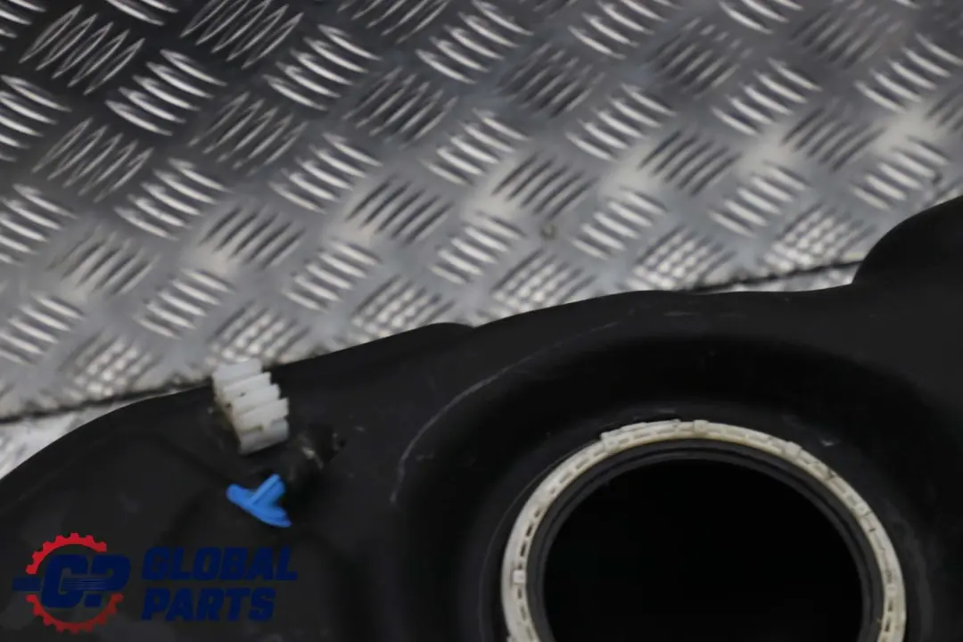 Bare Fuel Tank Petrol to BMW 3 Series E46 with Part number 6766940 BMW 3 Series E46 Bare Fuel Tank Petrol - SKU 6766940-1 - Part number 6766940