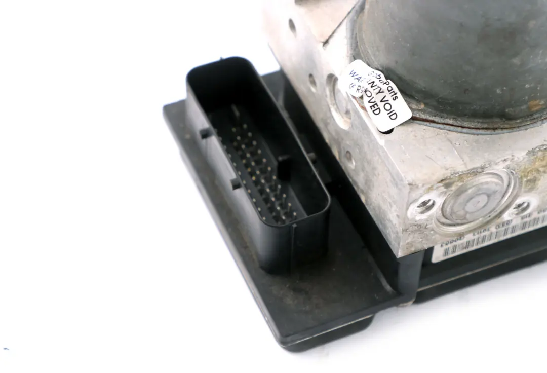 DSC ABS Hydroaggregat 6767674 für BMW 5 6 er E60 E61 E63 E64 mit Teilenummer 6767672 BMW 5 6 er E60 E61 E63 E64 DSC ABS Hydroaggregat 6767674 - SKU 6767672 - Teilenummer 6767672